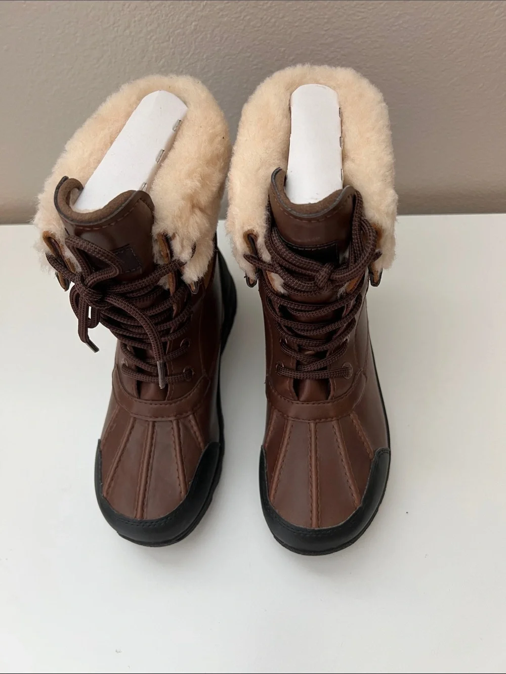 UGG Kids Butte ll Brown Black Shearling Lined Weatherproof Lace Up Boots